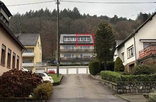 Wohnung kaufen in 54293 Trier, Trier - 2-Zimmer-Dachgeschosswohnung mit PKW-Parkplatz in Trier-Ehrang