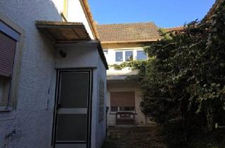 Einfamilienhaus kaufen in 97534 Waigolshausen, Waigolshausen - Einfamilienhaus mit ELW in ruhiger Lage von 97534 Waigolshausen (ID 10546)