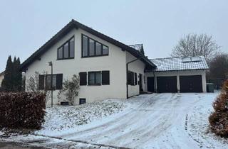 Einfamilienhaus kaufen in 78126 Königsfeld, Königsfeld im Schwarzwald - Einfamilienhaus mit Einliegerwohnung provisionsfrei
