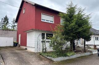 Haus kaufen in 66773 Schwalbach, Schwalbach - Ein-Zweifamilienhaus