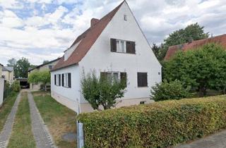 Haus kaufen in 85053 Ingolstadt, Ingolstadt - Attraktives Grundstück mit Altbau in ruhiger, zentraler Lage