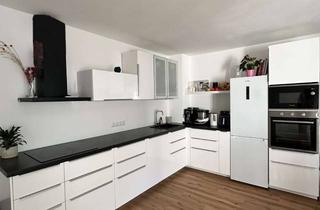 Wohnung kaufen in Klausstraße 49A, 86167 Lechhausen, Modernisierte 4-Zimmer-Wohnung – komplett saniert, energieeffizient & ideal geschnitten
