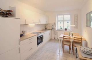 Wohnung mieten in Hesterberg 31, 24837 Schleswig, Frisch renoviert: 2-Zimmer, EBK, Balkon, Garage - Ruhig nahe Schloß & Schützenkoppel