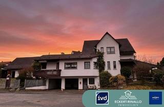 Einfamilienhaus kaufen in 64743 Beerfelden, Eckert-Rinallo Immobilien: Großzügiges Einfamilienhaus mit Einliegerwohnung und traumhaftem Garten