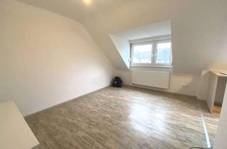 Wohnung mieten in 76185 Mühlburg, 6430 - Gemütliche, sanierte 2-Zimmerwohnung mit EBK am Fliederplatz!