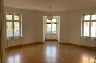 Wohnung mieten in Theodor-Neubauer-Straße, 04318 Anger-Crottendorf, Schöne 1-Zimmer-Wohnung / Einbauküche / kleiner Erker