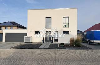 Villa kaufen in 31246 Ilsede, Provisionsfreie Moderne Stadtvilla mit Pool, Wintergarten und Doppelgarage