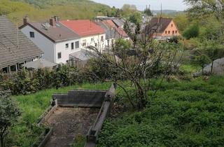 Anlageobjekt in 66333 Völklingen, Dreifamilienhaus in exponierter Höhenlage von Völklingen – ideal für Kapitalanleger