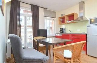 Immobilie mieten in 90419 Nürnberg, Charmantes Altbau-Juwel mit Balkon & WLAN – Ihr gemütliches Zuhause in St. Johannis wartet!