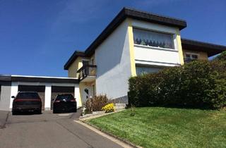 Haus kaufen in 95659 Arzberg, Arzberg - Zweifamilienhaus möbliert mit großem Garten und Doppelgarage