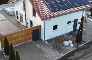Einfamilienhaus kaufen in 89185 Hüttisheim, Hüttisheim - Einfamilienhaus zu verkaufen mit Pool PV Doppelgarage