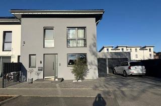 Villa kaufen in 41169 Mönchengladbach, Mönchengladbach - Neuwertige Stadtvilla-DHH| Ausbaureserve | Keine Provision