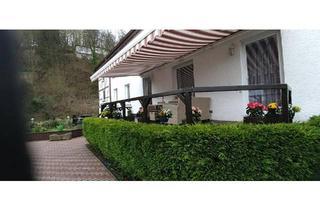 Haus kaufen in 57413 Finnentrop, Finnentrop - Großzügiges Zweifamilienhaus mit Traumgarten in Finnentrop