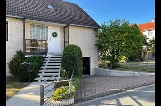 Einfamilienhaus kaufen in 37181 Hardegsen, Hardegsen - Freistehendes Einfamilienhaus in bevorzugter Innenstadtlage