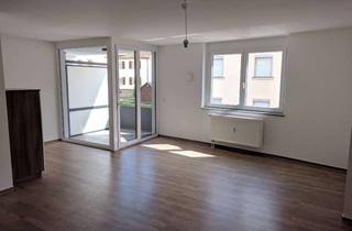 Wohnung mieten in Heinrich-Fickenscher-Str. 18, 95448 Hammerstatt, Stilvolle, geräumige und neuwertige 1-Zimmer-Wohnung mit Balkon zwischen Universität und Hbf