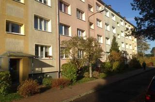 Wohnung mieten in J.-Marx-Weg, 16225 Eberswalde, Sanierte 3-Raum-Wohnung mit Balkon-Aussicht ins Grüne!
