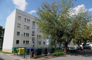 Wohnung mieten in Unterrißdorfer Straße 69, 06295 Lutherstadt Eisleben, Wohnung mit Balkon sucht Nachmieter im 1.OG!
