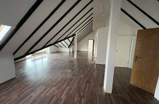 Wohnung mieten in Aktienstr. 30, 45473 Mitte, *Über den Dächern von Eppinghofen* 4-Zimmer DG-Wohnung in zentraler Lage*