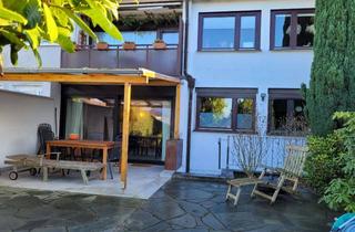 Haus kaufen in 45475 Dümpten, Haus mit großem Garten in Mülheim-Dümpten in Spielstraße