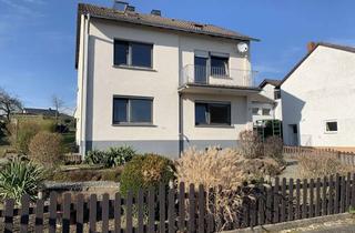 Haus mieten in 54552 Ellscheid, Geräumiges 6-Zimmer Einfamilienhaus in Ellscheid mit Nebengebäude