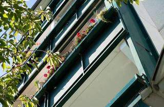 Wohnung kaufen in Dierkower Höhe 38, 18146 Dierkow-Neu, Perfekt sanierte 3-Zi.-ETW mit Balkon, Stellplatz & Top-Anbindung (150 m Bus/Straßenbahn)