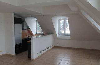 Wohnung mieten in Sulzweg 25, 81827 Trudering-Riem, Luxuriöse 3-Zimmer Dachgeschosswohnung in München-Trudering, 97 qm Bruttowohnfläche