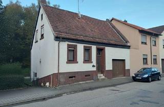 Einfamilienhaus kaufen in 67754 Eßweiler, Einfamilienhaus mit großem Waldgrundstück