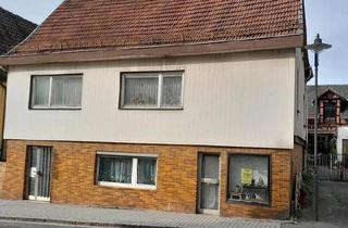 Mehrfamilienhaus kaufen in 96465 Neustadt, Neustadt bei Coburg - Verkaufe Mehrfamilienhaus mit Scheune und Garage