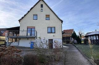 Haus kaufen in 97724 Burglauer, Burglauer - Wohnhaus mit Garten, drei Garagen und Freisitz in Burglauer