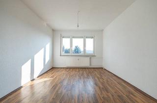 Wohnung kaufen in 07806 Neustadt, Neustadt an der Orla - 3-Zimmer - Eigentumswohnung mit Einbauküche & schöner Aussicht