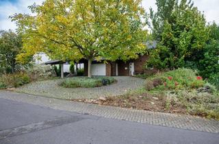 Haus kaufen in 53639 Königswinter, Königswinter - Großzügiges Niedrigenergiehaus mit ELW in Rauschendorf - 1A-Lage