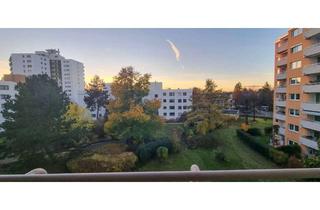 Wohnung kaufen in 81243 Aubing-Lochhausen-Langwied, Westkreuz - Ruhige 2-Zimmer-Wohnung mit Balkon - vermietet