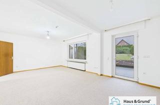 Wohnung mieten in Schmiedestraße 16, 32312 Lübbecke, Gepflegte 3-ZKB Erdgeschosswohnung mit Garten und Garage