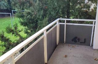 Wohnung mieten in Schladebacher Straße 58, 06231 Bad Dürrenberg, Große 3-Zimmerwohnung mit Balkon und Wohnküche im Erdgeschoss!