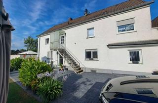 Wohnung mieten in Alte Schulstraße, 51515 Kürten, Gemütliche 80m² 3-Zimmer OG Altbauwohnung mit großem Dachboden in Kürten-Bechen