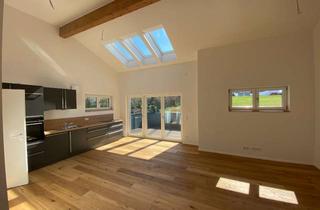 Wohnung mieten in Stephanstraße 173, 94034 Hacklberg, Elegante 3-Zimmer-Dachgeschosswohnung mit Balkon, EBK & Garage