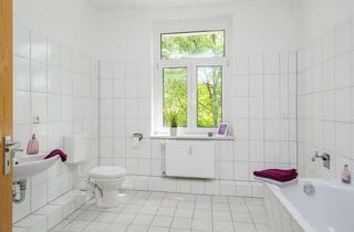 Wohnung mieten in Dodendorfer Str. 34, 39112 Leipziger Str., geräumiges Tageslichtbad mit Wanne + Dusche