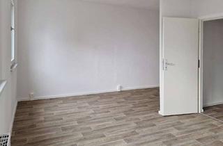 Wohnung mieten in Albert-Einstein-Straße 22, 06122 Nördliche Neustadt, Renovierte Familienwohnung mit Wohlfühlfaktor – Mietstart ab 15.02.2026 !