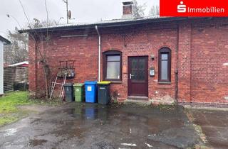 Doppelhaushälfte kaufen in 25764 Wesselburen, Vermietete Doppelhaushälfte in der Hebbelstadt