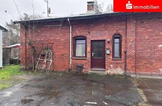 Doppelhaushälfte kaufen in 25764 Wesselburen, Vermietete Doppelhaushälfte in der Hebbelstadt