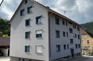 Wohnung kaufen in 75339 Höfen, Charmante 3-Zimmer-Wohnung mit Südbalkon