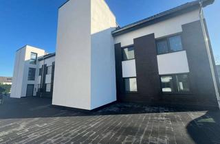 Wohnung mieten in 46446 Emmerich, 3-Zimmer-DG-Wohnung mit Balkon in Emmerich KFW-40