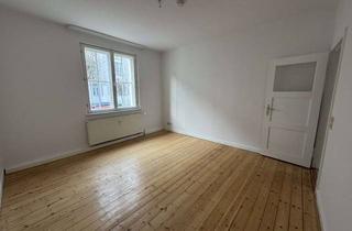 Wohnung mieten in Blumenthalstraße, 39576 Stendal, Renovierte, helle 3-Zimmer Wohnung mit Balkon und Echtholzdielen in Stendal