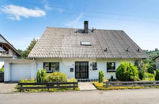 Einfamilienhaus kaufen in 42477 Radevormwald, Modernisiertes großes Einfamilienhaus mit Einlieger und Garage im Außenbereich von Radevormwald!