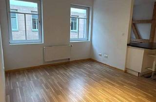 Wohnung mieten in Schwabacher Straße, 90762 Fürth, Helle 2-Zimmer-Wohnung (68 m²) in Top-Lage Fürther Fußgängerzone - inklusive Einbauküche!