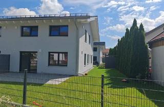 Doppelhaushälfte kaufen in Erlenweg, 85649 Brunnthal, Den Sommer schon genießen in Ihrem Niedrigenergie-Traumhaus - NB_DHH mit LWWP