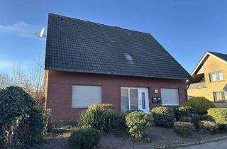 Haus kaufen in 49186 Bad Iburg, Solides Zweifamilienhaus mit 2 Garagen und großem Garten in ruhiger Wohnlage von Bad Iburg-Glane