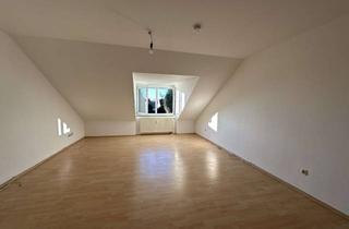 Wohnung mieten in 84503 Altötting, Altötting – Helle 2-Zimmer-Dachgeschosswohnung mit Einbauküche, Tageslichtbad & Tiefgarage!