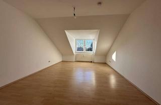 Wohnung mieten in 84503 Altötting, Altötting – Helle 2-Zimmer-Dachgeschosswohnung mit Einbauküche, Tageslichtbad & Tiefgarage!