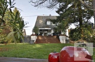 Haus kaufen in 56075 Koblenz, Exklusives Wohnen in Bestlage! Stilvolle Immobilie auf der Karthause!